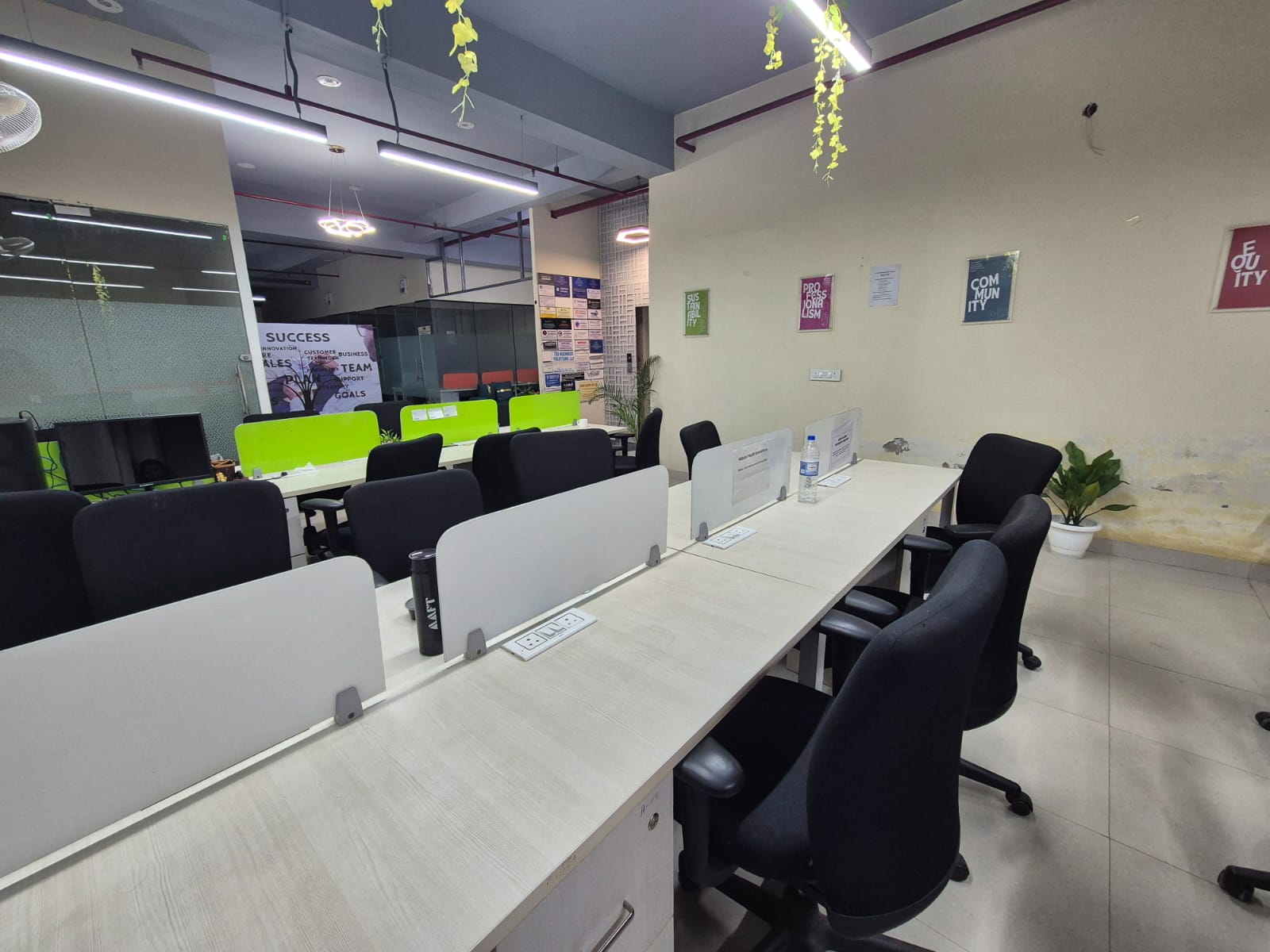 Team Office - 6 Person